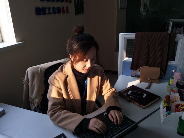 以梦为马，，，，，，不负昭华